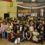 Yetim gülerse dünya güler