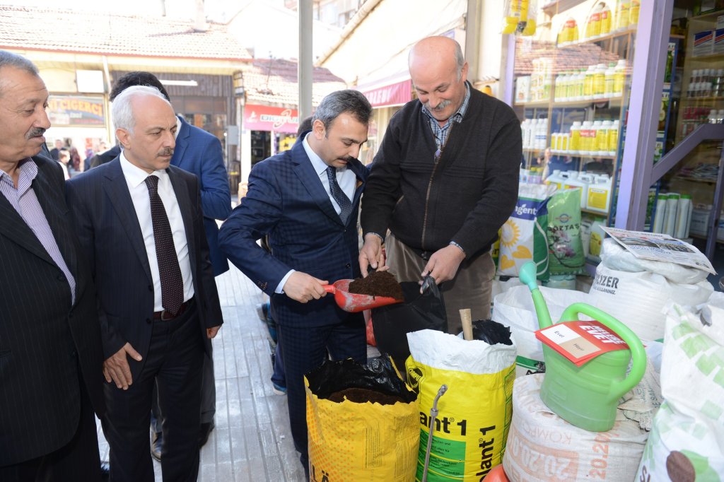 Başkan Külcü, arasta esnafını ziyaret etti