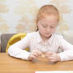 İhtiyaç sahipleri için mantı büktüler