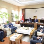 Bakan Zeybekci'den Belediye'ye ziyaret