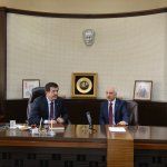 Bakan Zeybekci'den Belediye'ye ziyaret