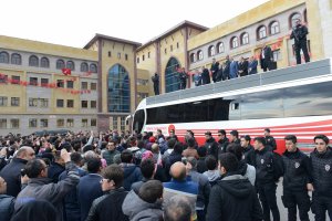 Cumhurbaşkanı Erdoğan, külliyede öğrencilerle buluştu