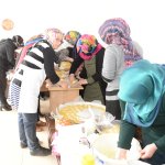 Kadınlardan Mehmetçiğe kumanya