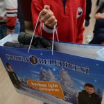 Belediyeden öğrencilere kışlık giysi yardımı