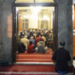 Belediye Kandil’de 40 Bin Kandil Simidi ikram etti