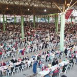 Belediye Mimarsinan’da binlerce kişiye iftar verdi