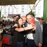 Belediye Mimarsinan’da binlerce kişiye iftar verdi