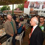 Belediye Mimarsinan’da binlerce kişiye iftar verdi