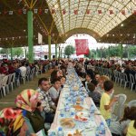 Belediye Mimarsinan’da binlerce kişiye iftar verdi