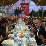 Belediye Mimarsinan’da binlerce kişiye iftar verdi
