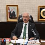 Masa Tenisi ve Badminton'da başarı elde eden sporcular Başkan Gül'ü ziyaret etti