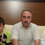 Masa Tenisi ve Badminton'da başarı elde eden sporcular Başkan Gül'ü ziyaret etti