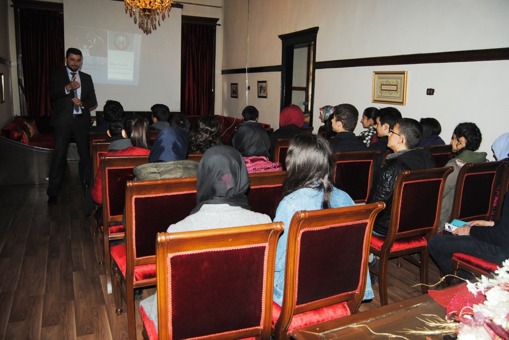 Gençlere, “siber suçlar”semineri