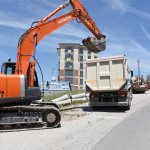 Belediye, kanalizasyon çalışmalarını sürdürüyor