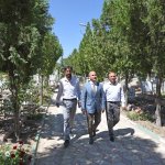 Belediye arife günü mezarlıklarda 60 bin çiçek dağıtacak