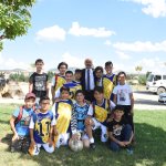 Başkan Gül, Cami çocuklarını yalnız bırakmadı