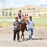 At yarışları nefes kesti