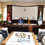 Milletin ekmeğiyle oynatmayız