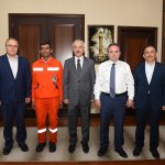 Başkan Gül Temizlik İşçisini ödüllendirdi