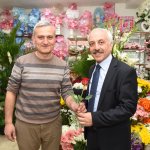 Esnaf, Başkan Gül’ü gülle karşıladı