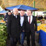 Başkan Gül pazar alışverişinde