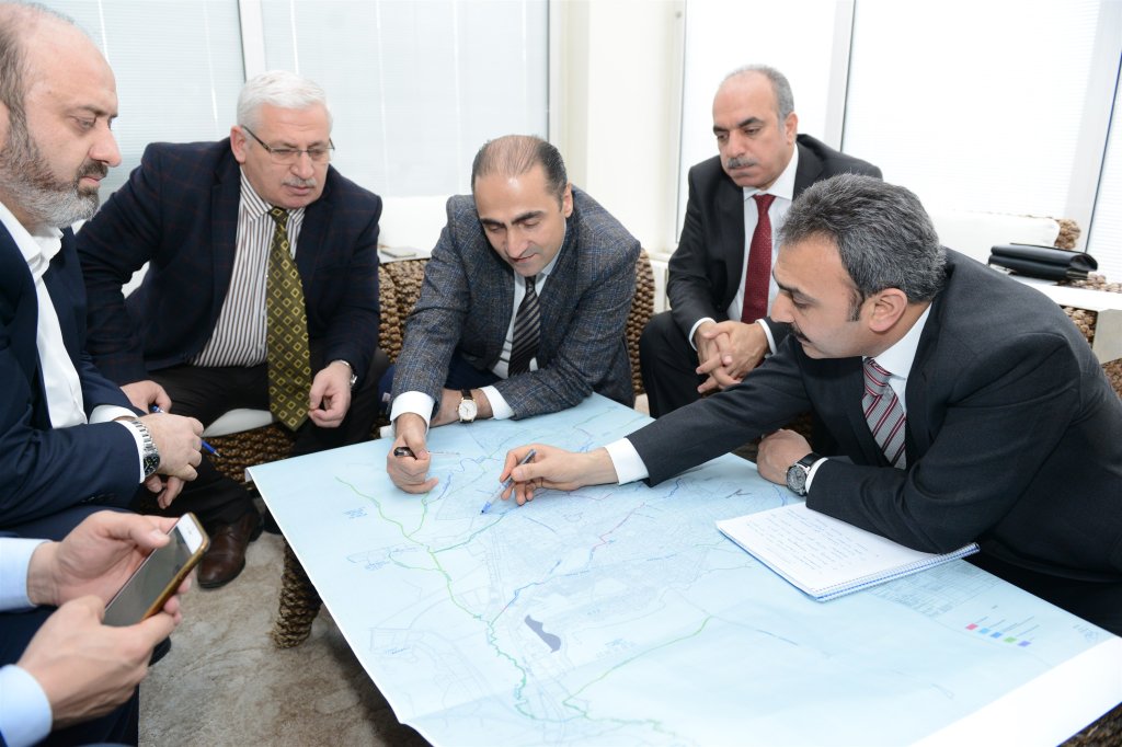 Başkan Külcü’nün DSİ ve Karayolları ile yoğun mesaisi