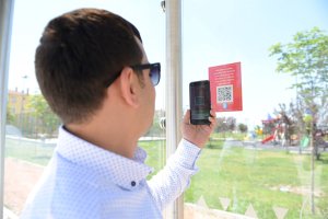 Otobüs duraklarına "Karekod Uygulaması"