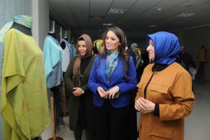 Sihirli dokunuşlar giysi tasarım sergisi büyük beğeni topladı