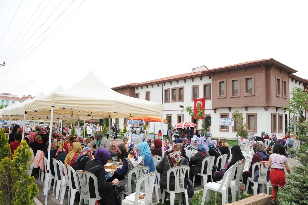 İkbal KKSM'den Hıdırellez şenliği