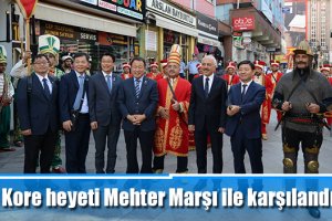 Kore heyeti Mehter Marşı ile karşılandı