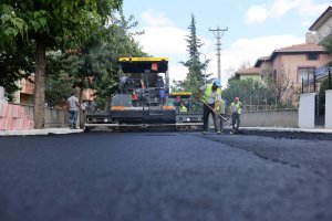 Küçük Abdullah Caddesi asfaltlandı