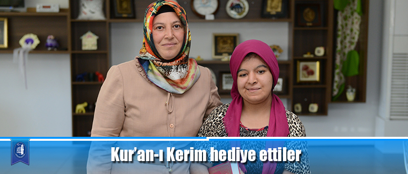 Kur’an-ı Kerim hediye ettiler
