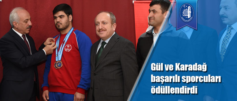 Gül ve Karadağ başarılı sporcuları ödüllendirdi