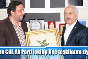 Başkan Gül, Ak Parti İskilip ilçe teşkilatını ziyaret etti