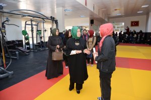 Mevlana Spor Salonunda artık kadınlar da spor yapıyor