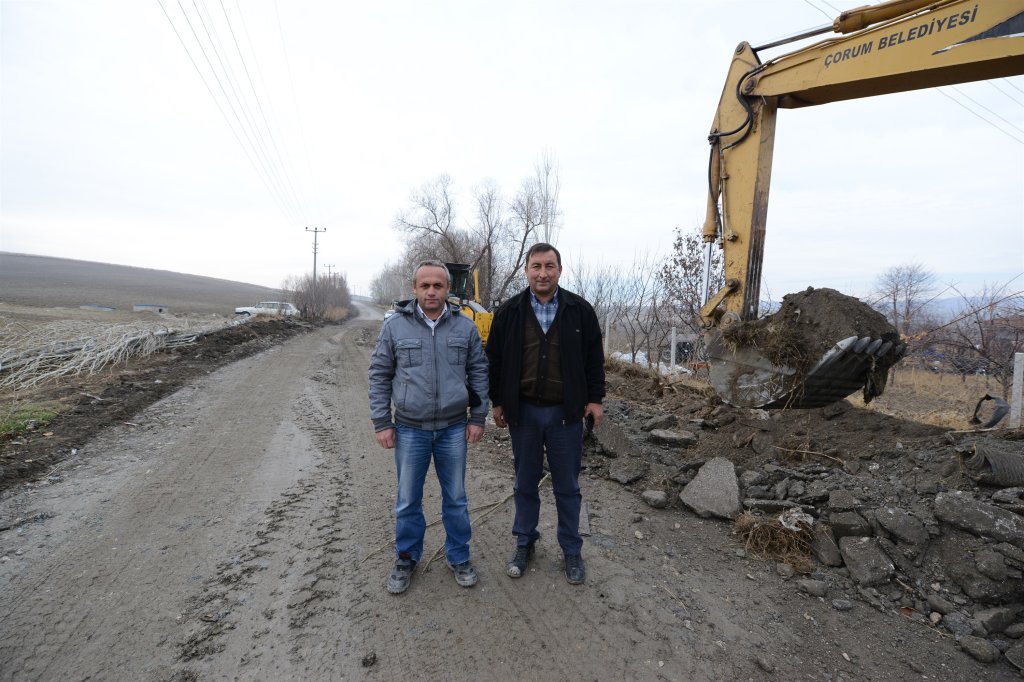 Karapürçek muhtarından Belediye’ye yol teşekkürü