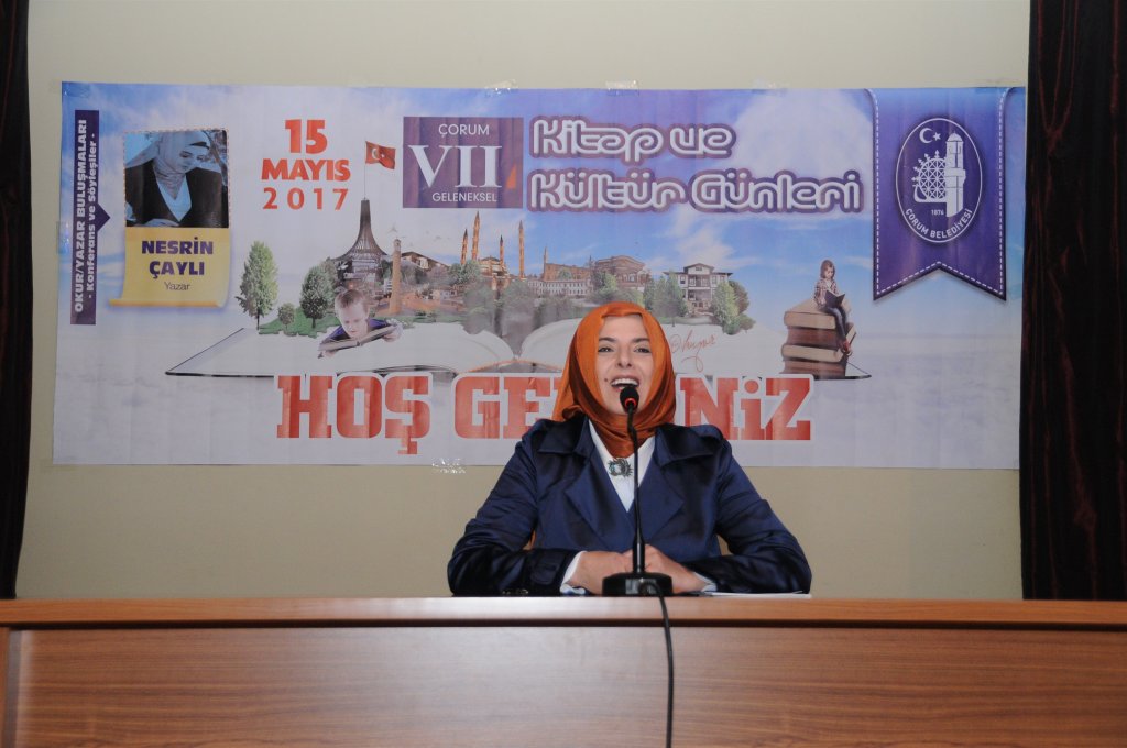 Öğrencilerden Yazar Çaylı'ya yoğun ilgi