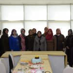 Kadınlar en güzel yaş pastayı yapmak için yarıştı