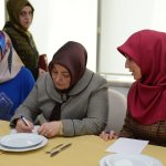 Kadınlar en güzel yaş pastayı yapmak için yarıştı