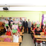 Çocuklarımıza 12 bin 500 tatil kitabı dağıttık