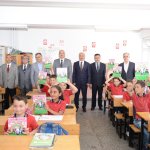 Çocuklarımıza 12 bin 500 tatil kitabı dağıttık