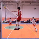 Kırmızı Şimşekler’den voleybol takımına destek