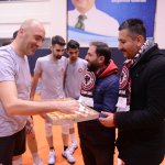 Kırmızı Şimşekler’den voleybol takımına destek