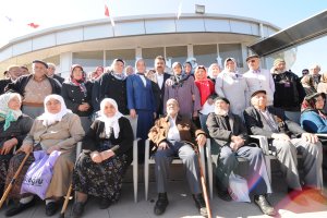 Belediyemiz, ulu çınarların her daim yanında