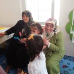 Anne Karslı, oğlu adına yaptırılan Kur’an Kursunu ziyaret etti