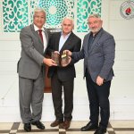 Kitap Kültür Günlerinedestek verenlere teşekkür plaketi