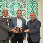 Kitap Kültür Günlerinedestek verenlere teşekkür plaketi