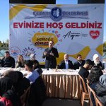 Başkan Aşgın, üniversite öğrencileriyle kahvaltıda bir araya geldi