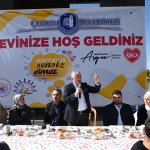 Başkan Aşgın, üniversite öğrencileriyle kahvaltıda bir araya geldi