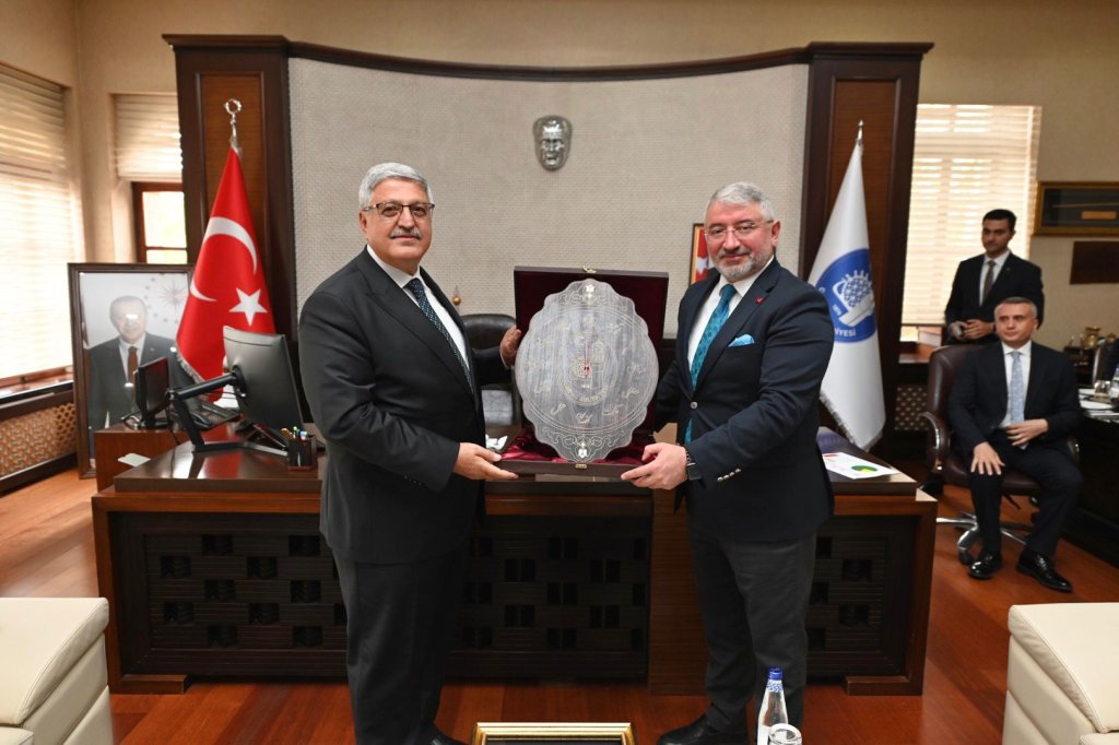 AK Parti Genel Başkan Yardımcısı Demiröz, Başkan Aşgın’ı Ziyaret Etti